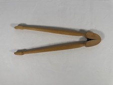 B&eacute;rard 52175 French Olive Wood Handcrafted Tongs 10&rdquo; Brown