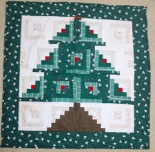 Vintage Christmas Tree Lap Quilt Red And Green Handmade 32" Square