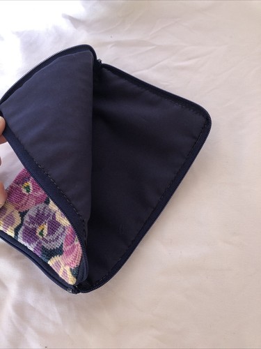 VTG Cross-stitched Embroidered Pansy Floral w Velvet Zippered Pouch Bag Make-Up - Picture 6 of 7