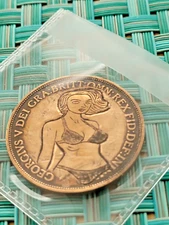 Hobo Nickle Attrective Lady Ar The Beach On English Penny 1918 !!