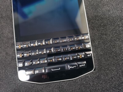 BlackBerry Porsche Design P'9983 Unlocked 64GB Fashion Phone Full