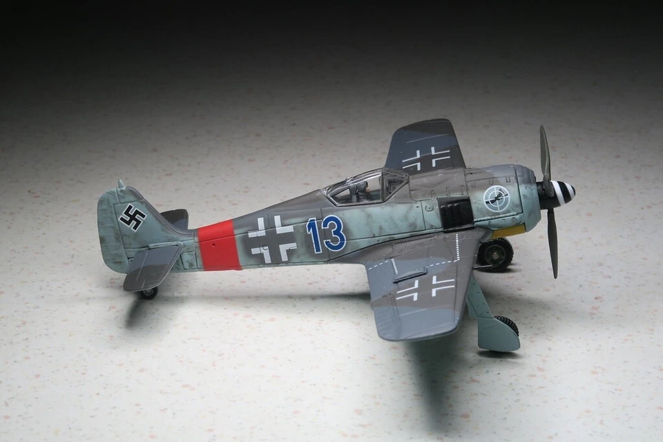 Fw190A Bleu 13 Jg 300 Walther Dahl Jutebog 1944 - Corgi Aa34314 1/72 - Photo 2/4