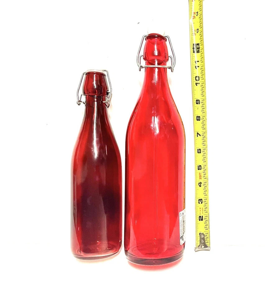 Uma garrafa decorativa Bormioli Rocco e 1 outra garrafa pequena com rolhas de plástico - Imagem 3 de 4