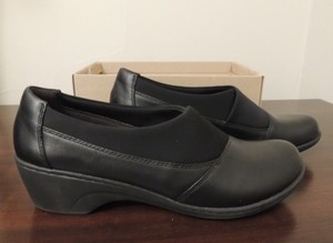clarks soft shoes