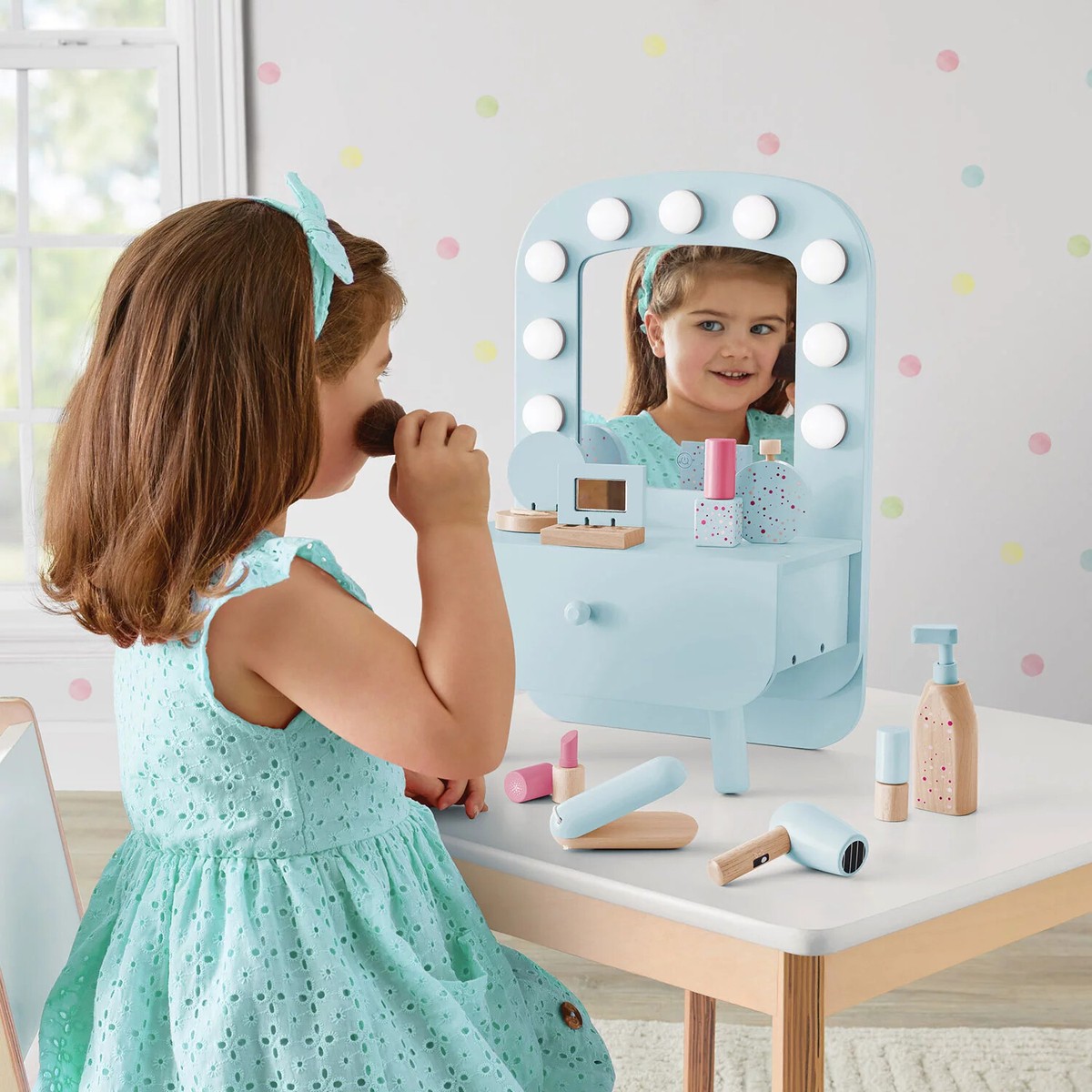 Member's Mark Kid's Mid-Century Modern Tabletop Vanity Member's Mark Kid's Mid-Century Modern Tabletop Vanity