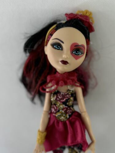 Ever After High Lizzie Heart Spring Unsprung - Picture 3 of 8