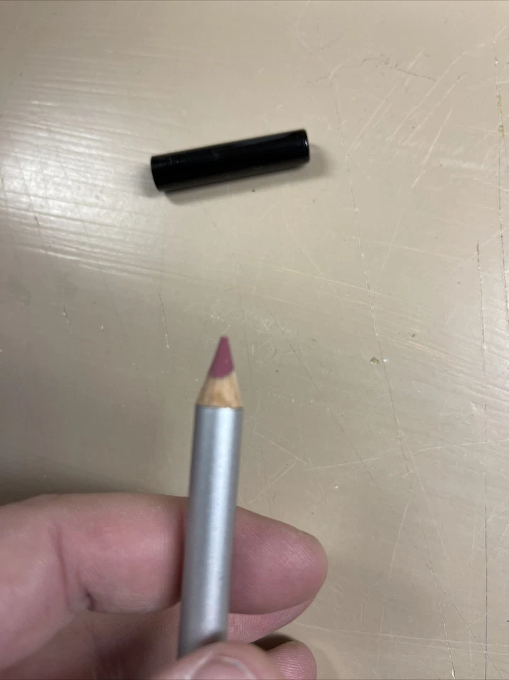 NUEVOS DELINEADORES DE LABIOS DIFÍCILES DE ENCONTRAR Paula Dorf DANCE - .07 oz .021 g DESCONTINUADOS Foto 2 de 4