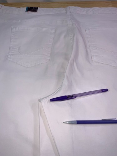 New Women’s Gloria Vanderbilt Avery Bermuda Shorts Size 22W in Blush Lt. Pink* - Picture 3 of 4