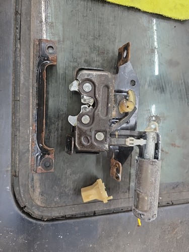 87-91 Ford Mustang Hatch Latch NON Power Lock Mechanism Rear Hatchback ...