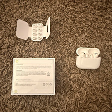 Apple AirPods Pro 3 White In-Ear Earbuds w/Case, ANC, Transparency Mode