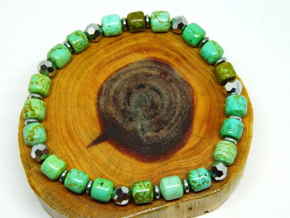 Howlite Southwest Style 7.5 Inch Stretch Bracelet Glass Accenting - Image 2 of 4