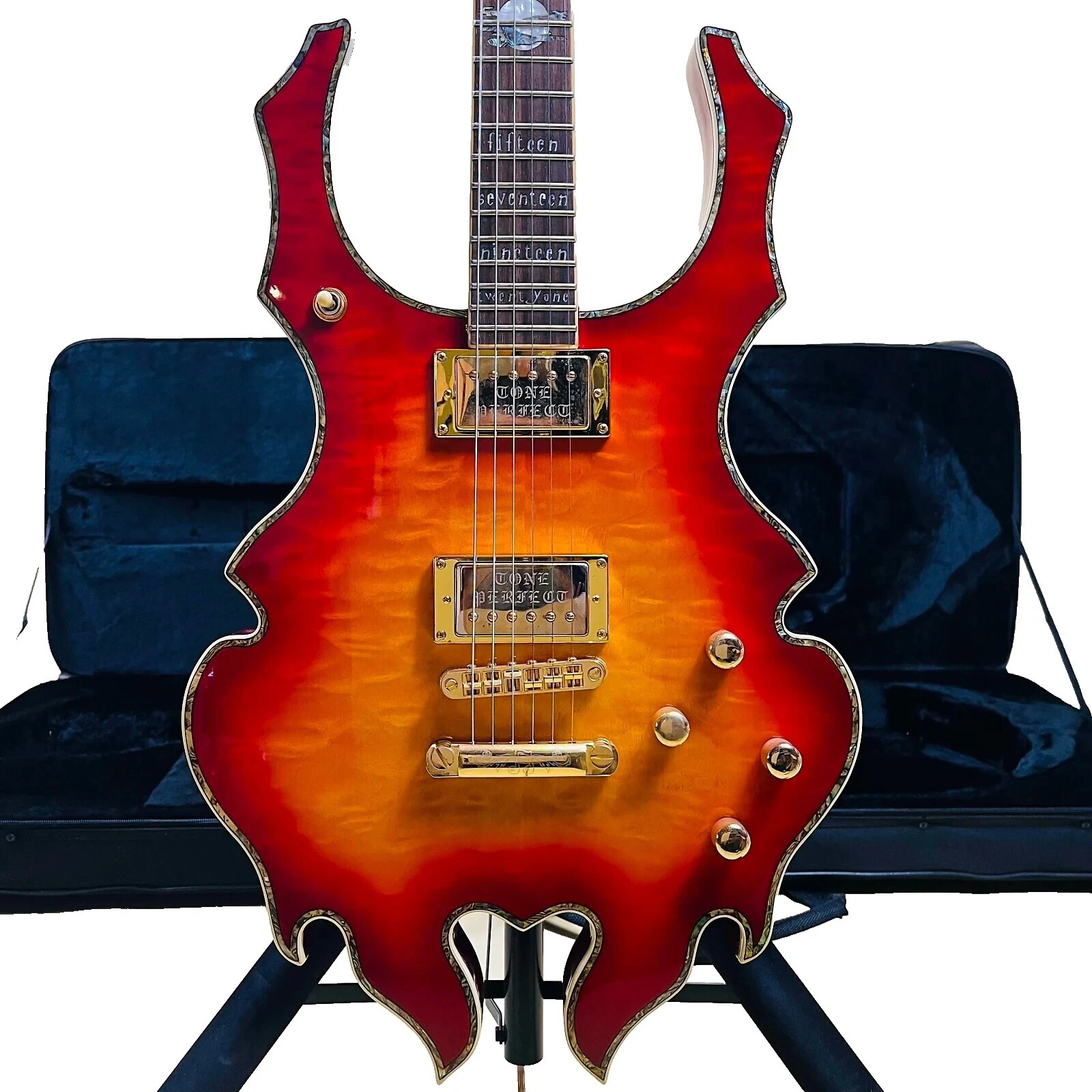 Minarik Guitars & Basses