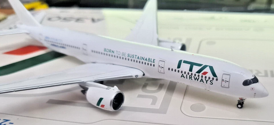 ITA Airways Airbus A350-900 EI-IFD Born to be Sustenible Scala 1:400 Die Cast JC - Immagine 2 di 4