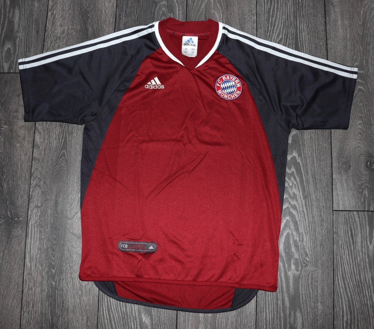 BAYERN MUNICH HOME FOOTBALL SHIRT 2002 2003 SOCCER JERSEY VINTAGE TRIKOT SMALL
