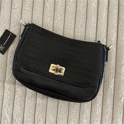 INC International Concepts Croc Embossed Crossbody Bag Black Zip/Turn Lock Gold