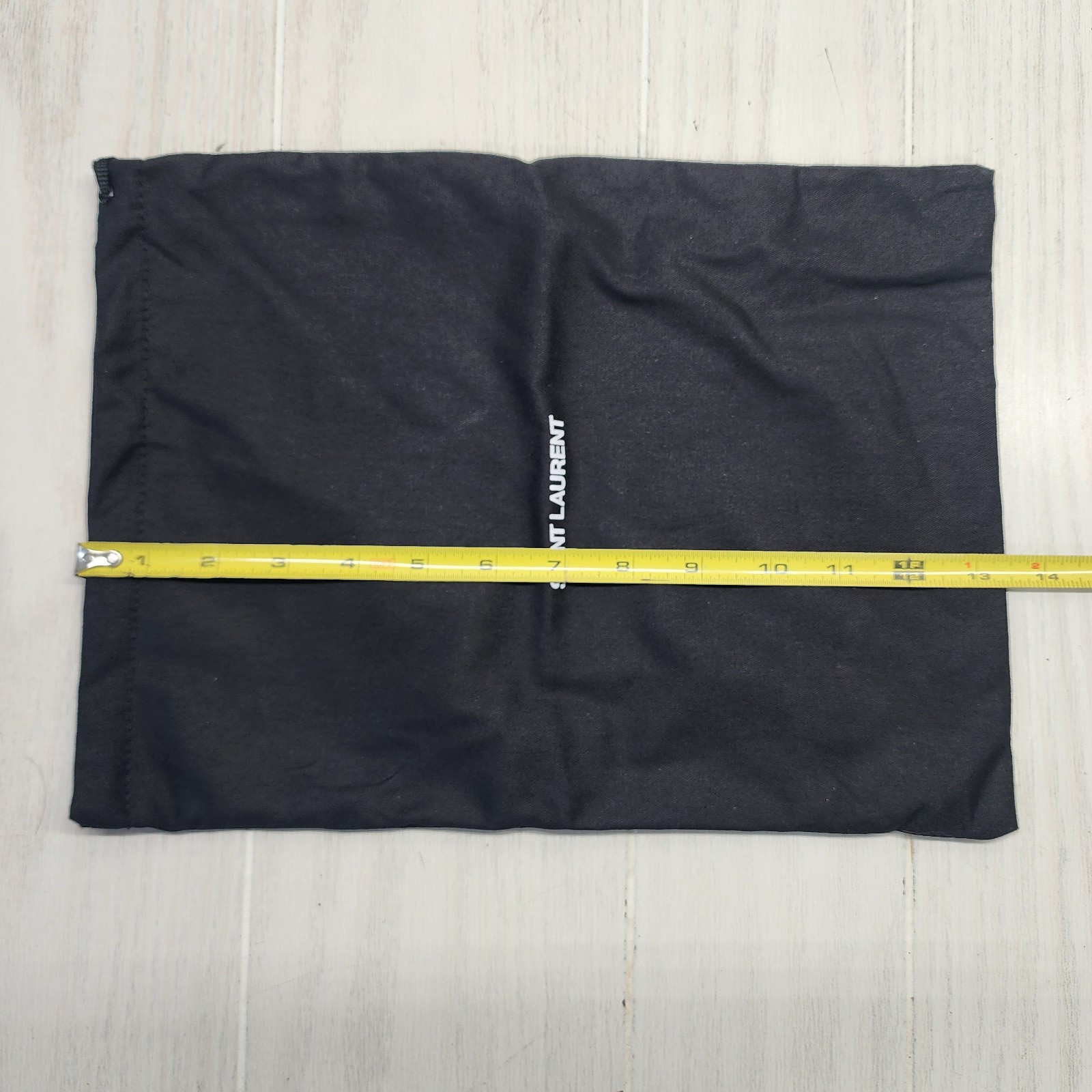 Sacchetto antipolvere Saint Laurent 13 x 10 nero con logo bianco