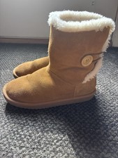 Koolaburra by UGG Suede Shearling Boots Womens US 3 Chestnut Mid Calf Button