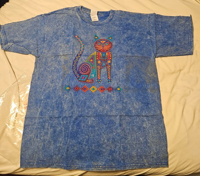 Southwest style cat Painted or Applique Large T-Shirt - New in Original Package