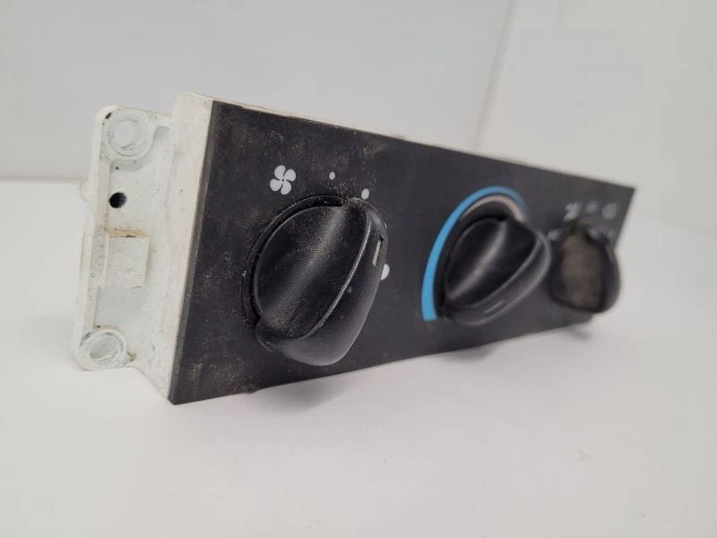 Ford Explorer 1998 99 00 2001 control de temperatura F87Z19980AA Foto 3 de 4