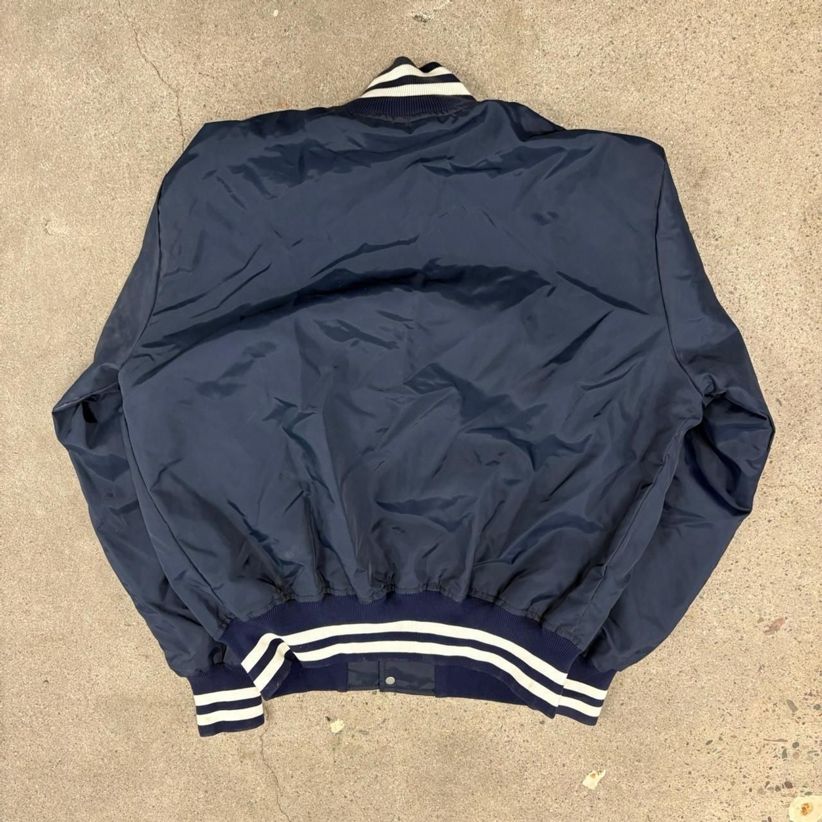 Navy and white Gap Technical Services Department … - image 2