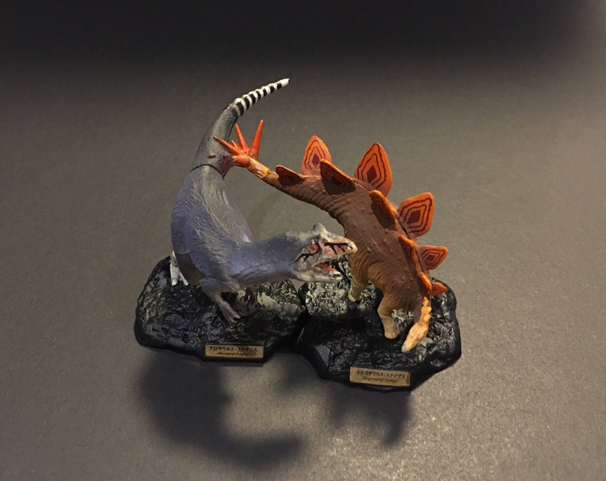 Takara Kaiyodo Dinotales Allosaurus VS Stegosaurus Dinosaur Figure