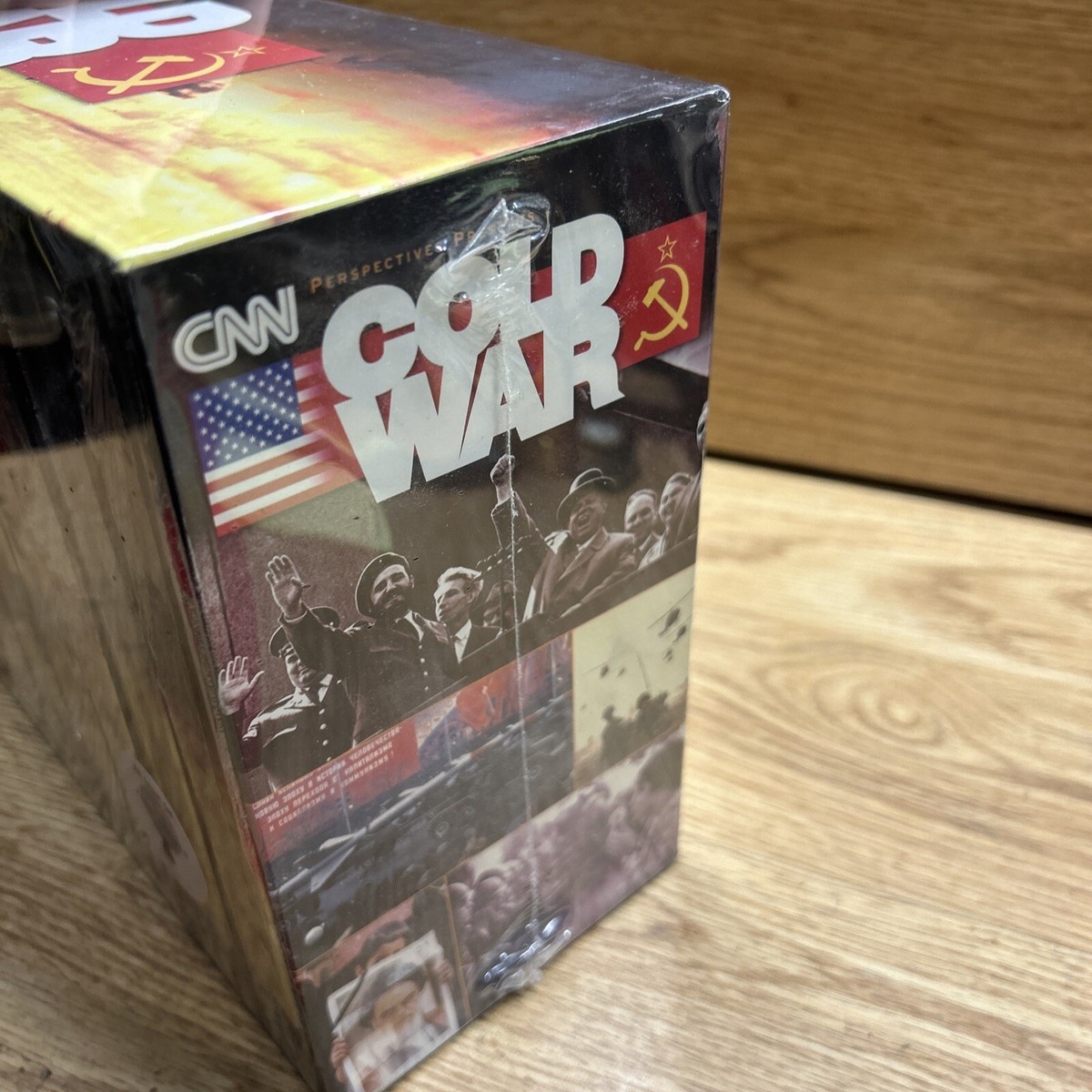(未使用･未開封品)Cnn: Cold War [VHS] CNN Cold War VHS Set Brand New Factory Sealed Volume 1-12