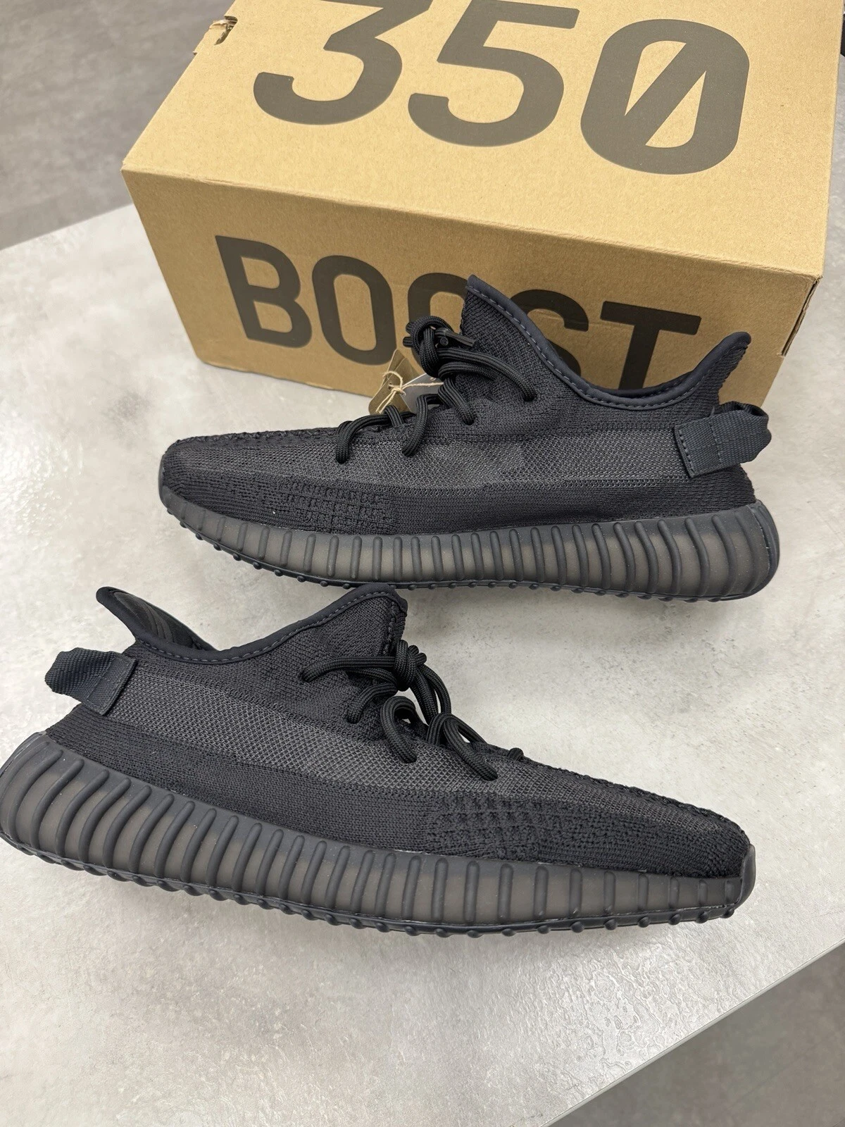 Adidas Yeezy Boost 350 V2 Onyx UK9.5