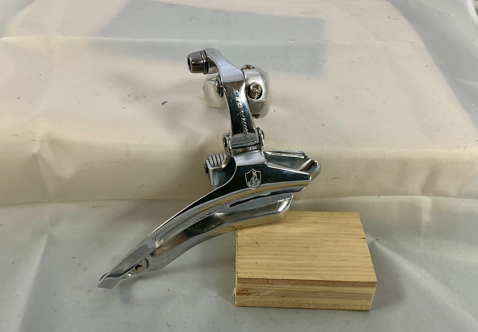 Campagnolo Mirage T Triple Front Derailleur 28.6 Clamp Bottom Pull. NOS