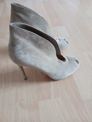 Gianvito Rossi Peep Toe Booties Beige 38  kaum getragen! Fast neuwertig