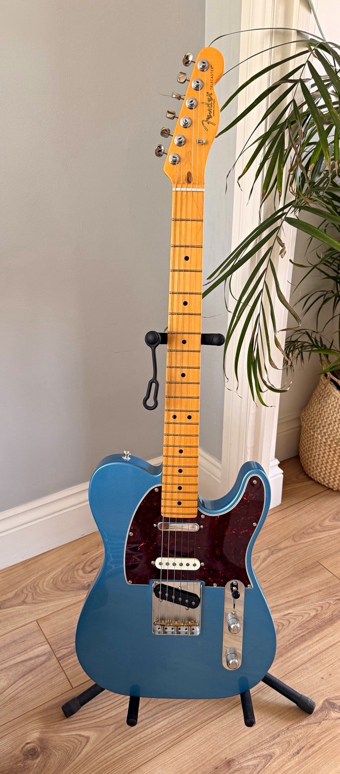 Fender American Professional Classic Hotshot Telecaster – Faded Lake Placid Blue