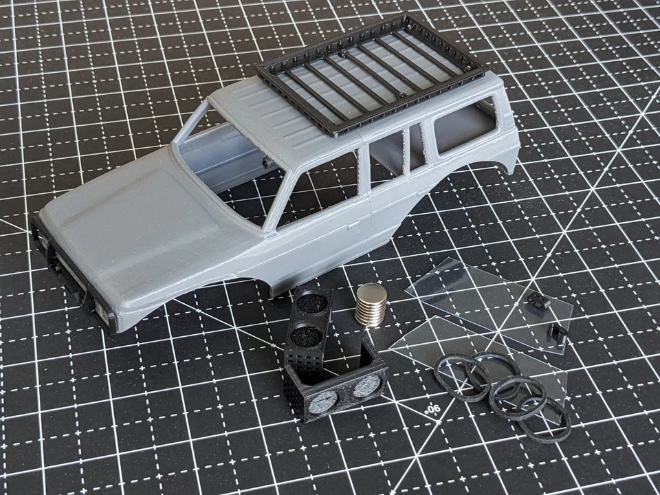 Axial SCX24 1/24 Toyota Land Cruiser 132-137mm C10 Deadbolt RC Crawler Truck - Image 3 of 4