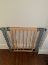 Lindam Safety Gate - Used in Excellent Condition