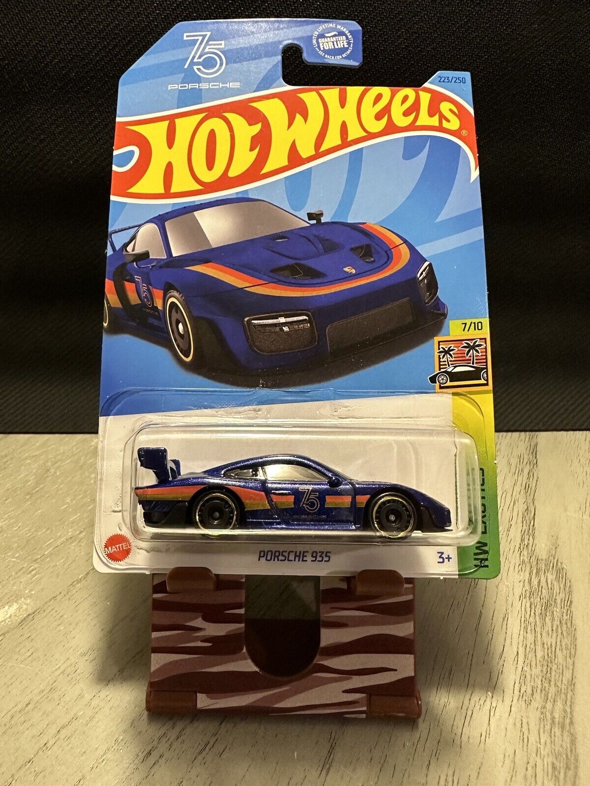 Picture 1 of 5