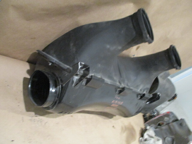 Ferrari 458 - Lower Filter Air Box And Upper Cover - P/N 252748 - 246588