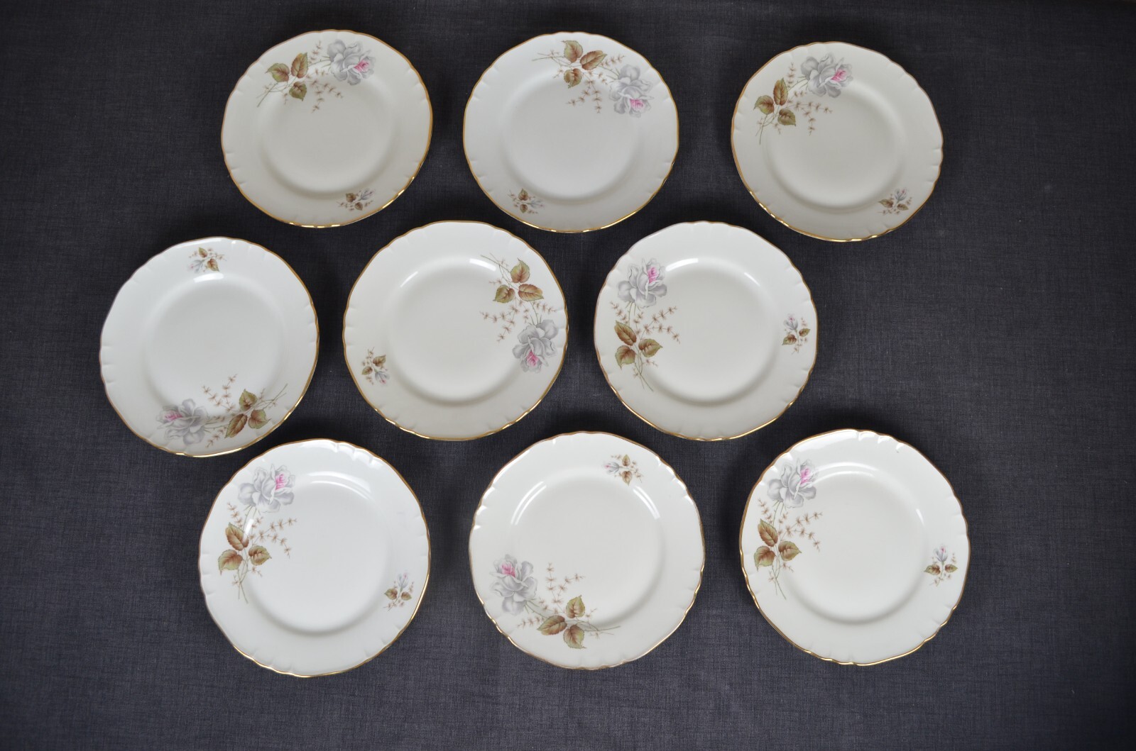 N5661 FAVOLOSO SET 9 PIATTI PIANI ROSA BIANCA IN PORCELLANA RICHARD GINORI