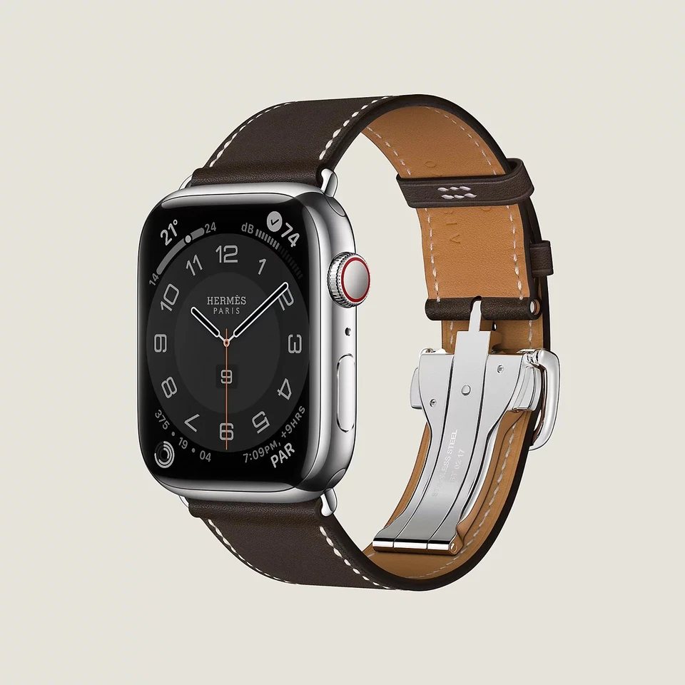 MHLU3AM/A Apple Watch Hermès 44mm Noir Single Tour With Deployment Buckle [Band] - Image 2 of 4