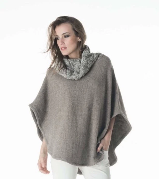 DON BAEZ 100% UNDYED WOOL KNIT TURTLENECK PONCHO BROWN S
