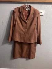Le Suit Women Rust Color Skirt & Blazer Suit Size 12
