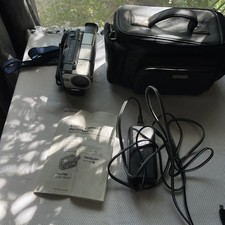 Sony Handycam CCD-TR517 Video8 XR Camcorder TESTED WORKING w/Charger Case Manual