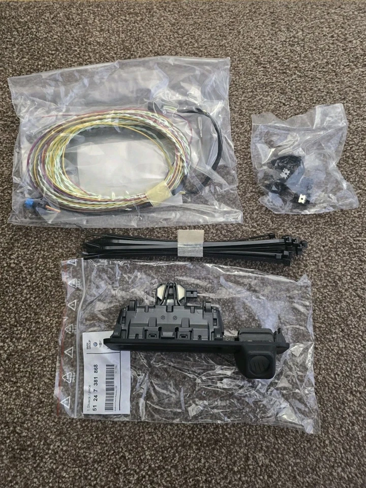 BMW G30 G31 Reversing Camera Holder Bracket Retrofit Kit Genuine 66212450878