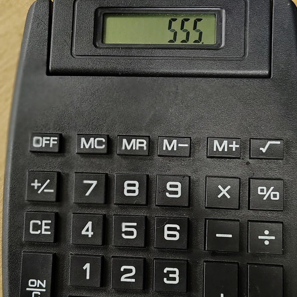 Calculadora electrónica Big Display EE. UU. 8 dígitos energía solar grandes números Foto 2 de 4