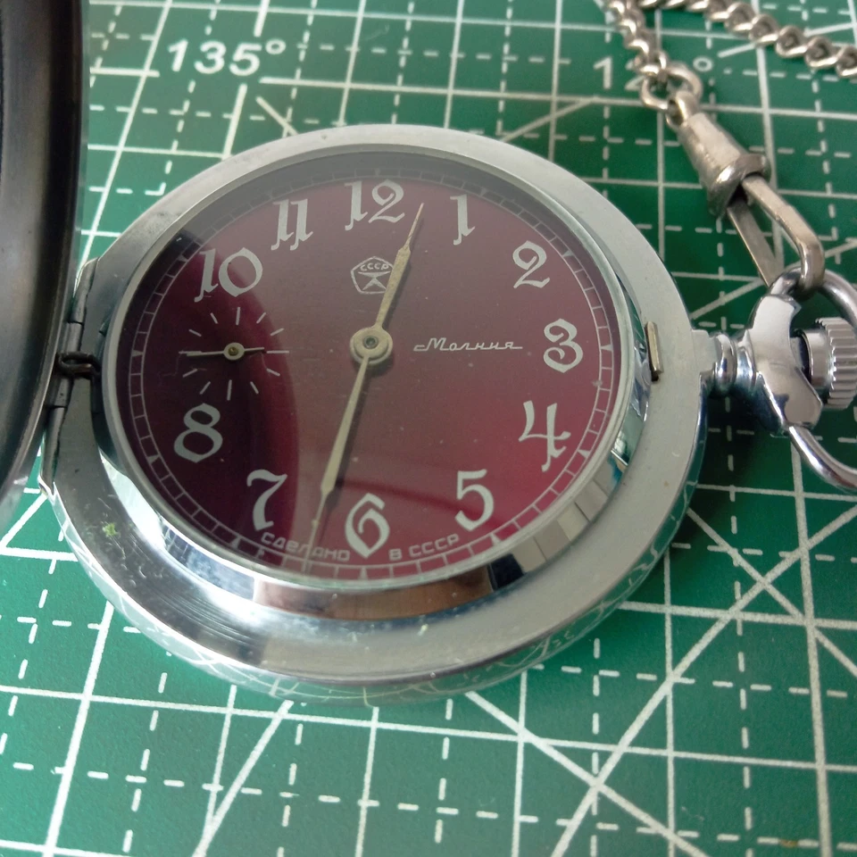 Molnija 3602 USSR Pocket Watch Pobeda WWII 1941-1945 Soviet Mechanical Manual - Imagen 4 de 4