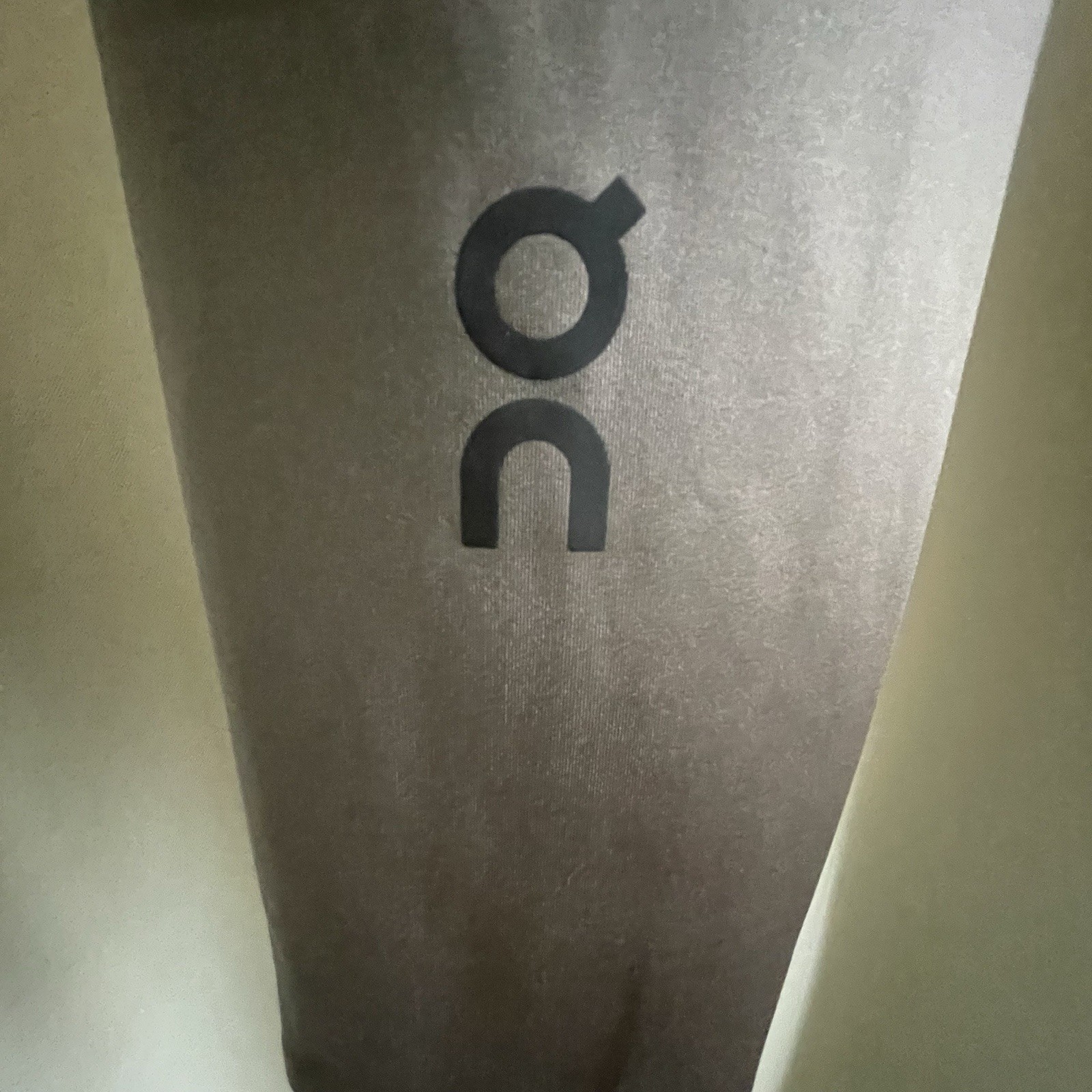 On Cloud Mens S Running Performance Quick Dry Tig… - image 7