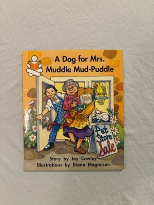 A Dog for Mrs Muddle Muddle Mud Puddle Story Box Level 1 Kids Book