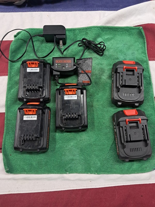 Black & Decker 20V battery lot of 3 with charger 