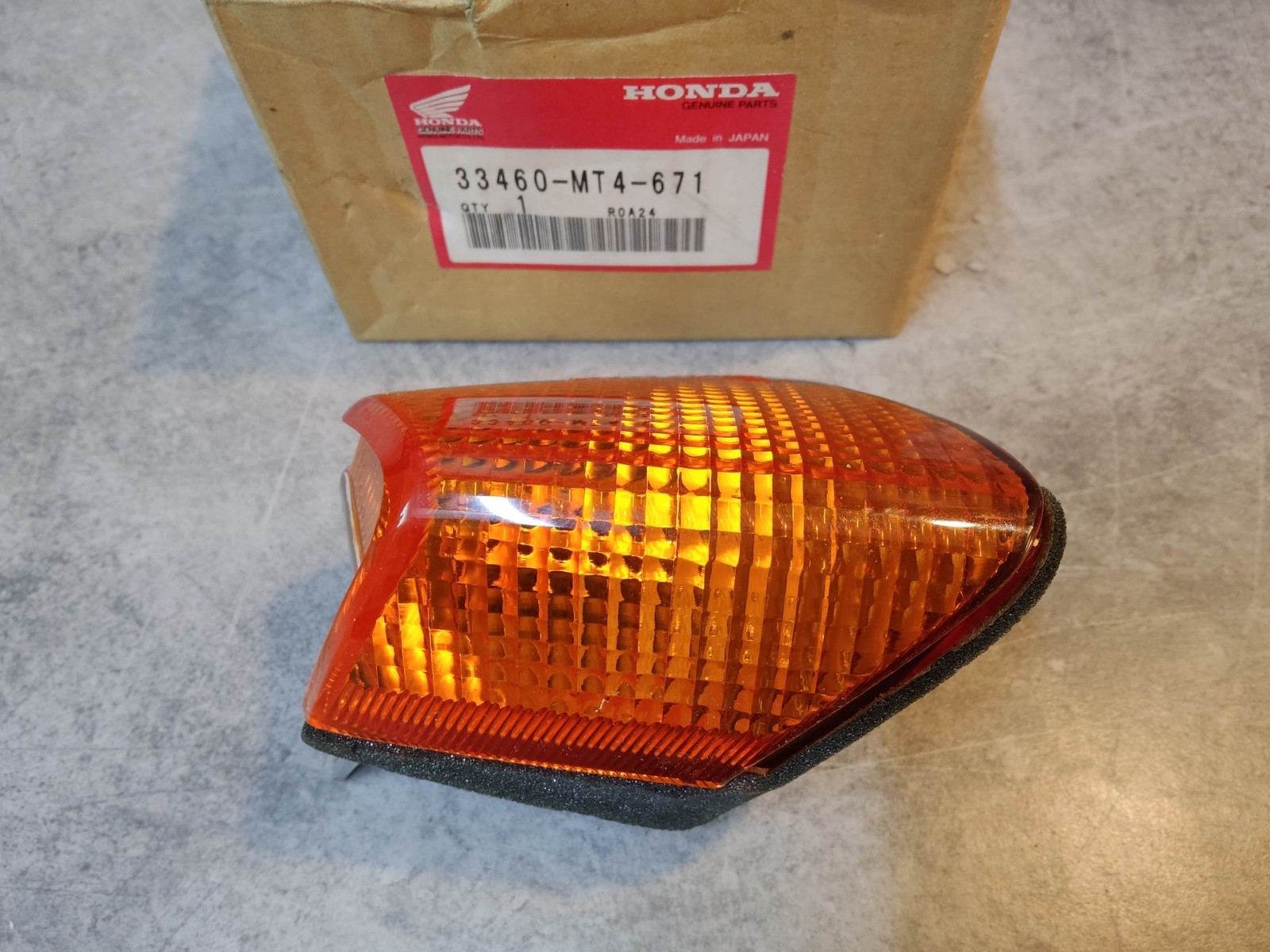 Clignotant avant gauche VFR750F haute visibilité avec lentille ambrée