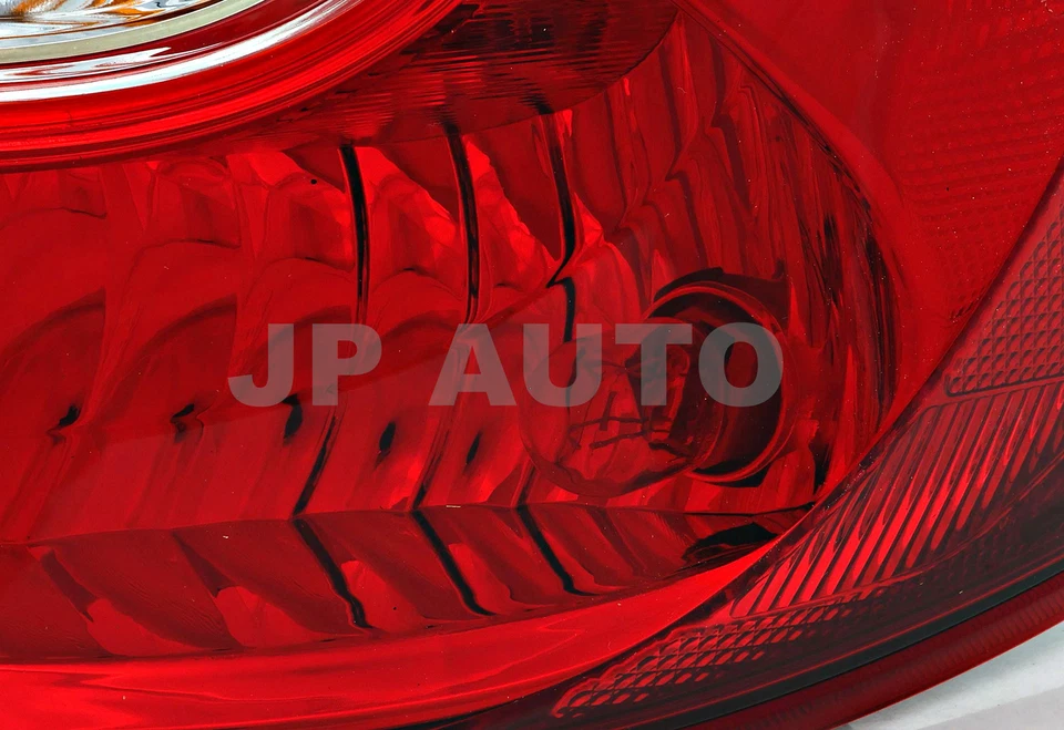 Luz trasera lado pasajero para Mazda 2012-2017 5 Foto 2 de 4