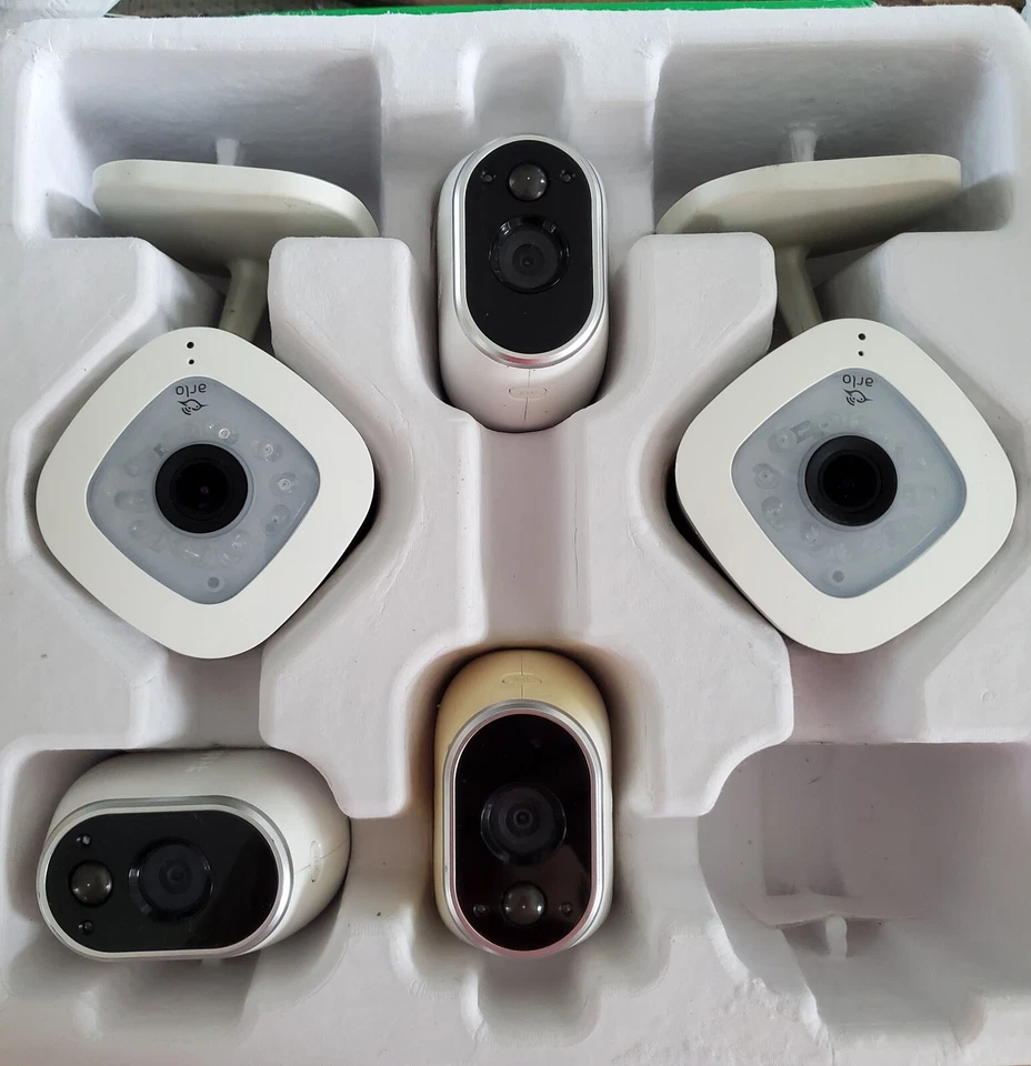 ARLO Netgear 5 camera VMK3500 wireless 1080 HD security System Used - Image 2 of 4