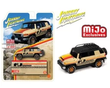 Johnny Lightning Toyota FJ Cruiser Custom 2006 Beige JLCP7416 1/64 Diecast Car