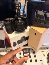 Sony Alpha ZV-E10 4K Camera w/16-50mm Lens Cage SD Card, 160 Shutter Count-MINT